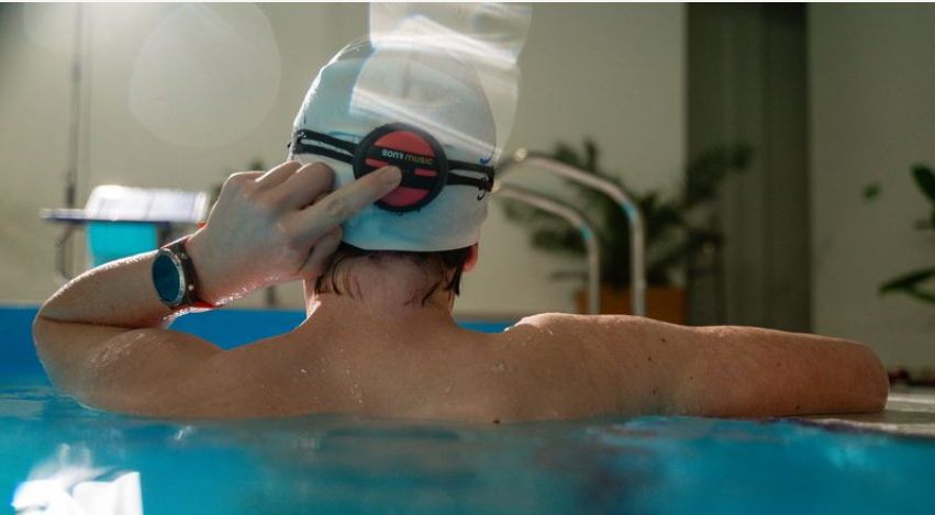 Waterproof earbuds